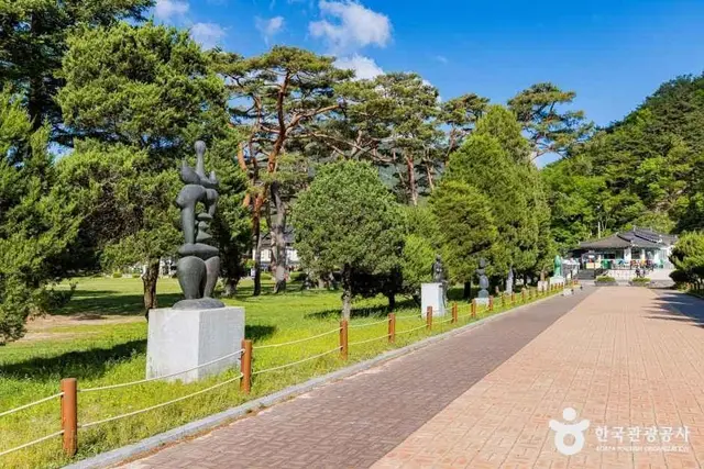 속리산조각공원 사진
