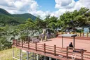 보현산댐 출렁다리 사진