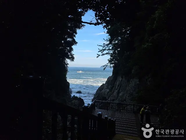 오동도 등대 사진