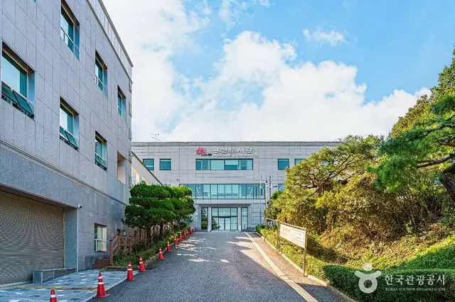 완산도서관 사진