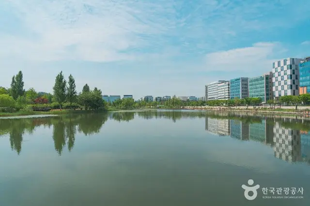 서울식물원 호수공원 사진
