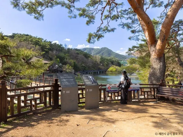 용추폭포 유리전망대 사진