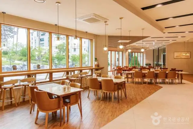 백학자유로리조트 사진