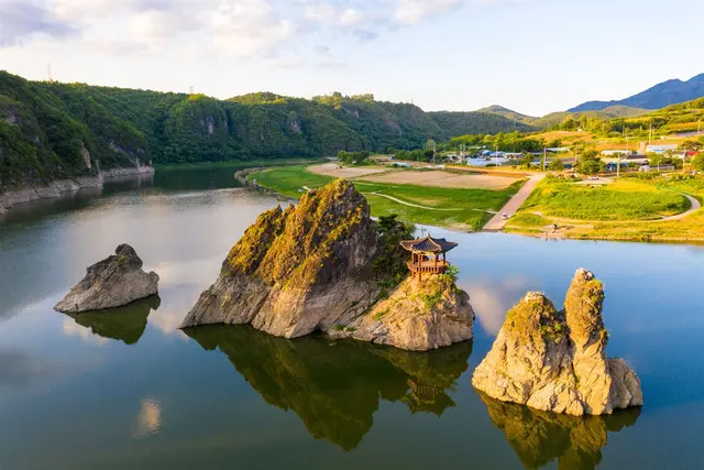 도담삼봉 사진