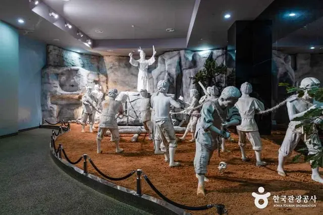 고창 세계유산 고인돌 박물관 사진