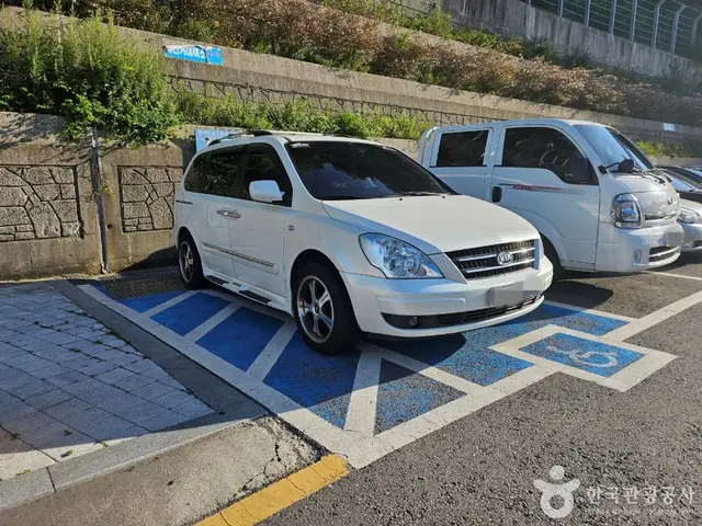 오동도 등대 사진