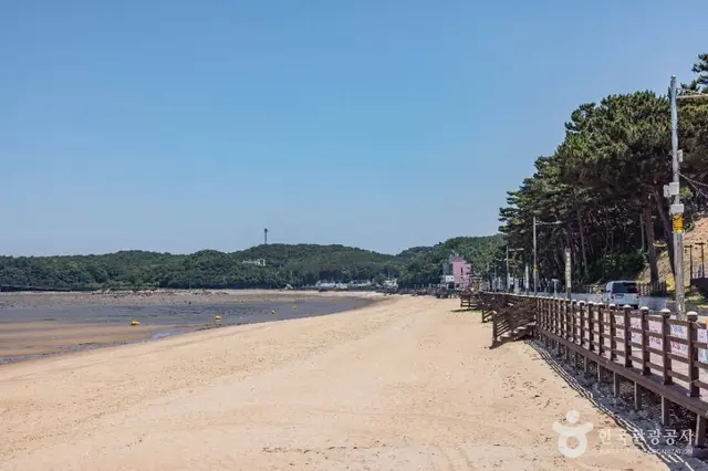 장경리해수욕장 사진