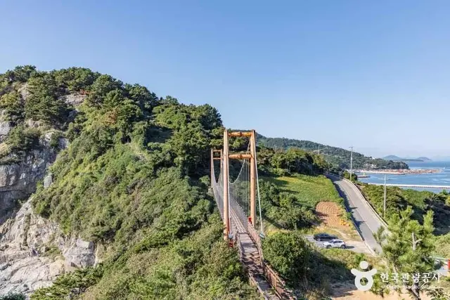 욕지도 출렁다리 사진