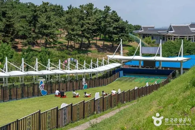 삼성현역사문화관 사진