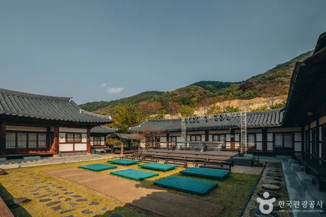 필봉문화촌 취락원 사진