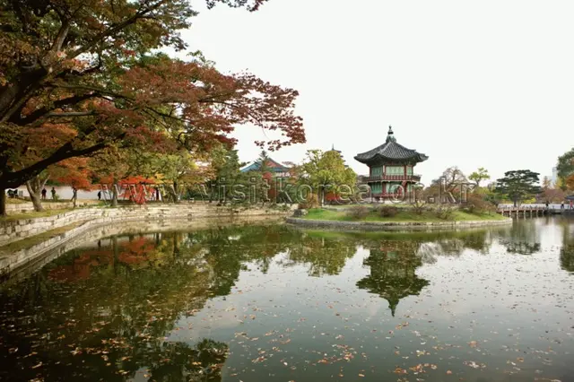 경복궁 향원정 사진