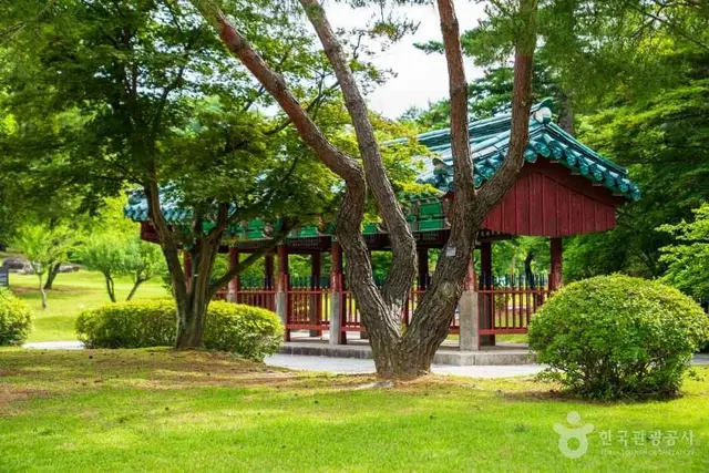 현충사 사진
