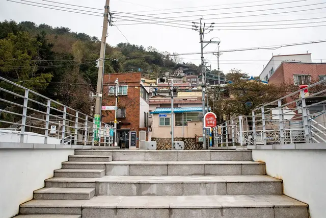 유치환 우체통 전망대 사진