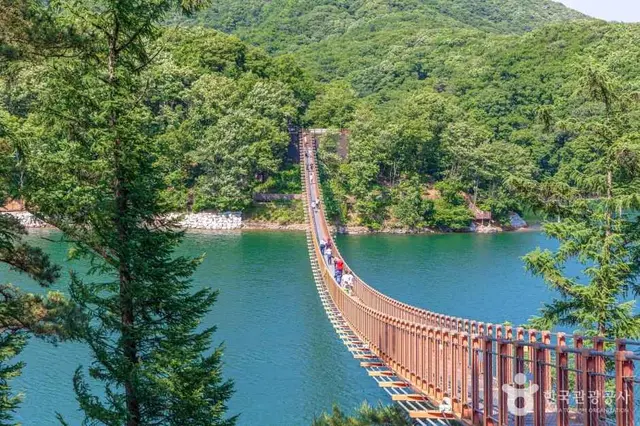 마장호수 출렁다리 사진