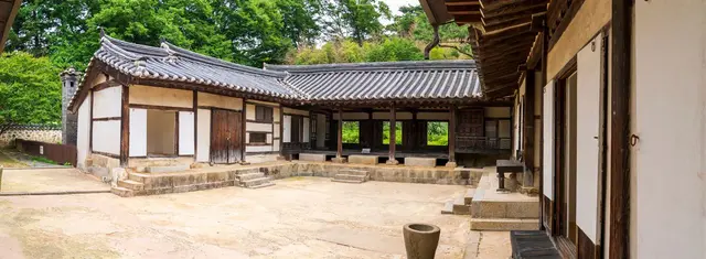 현충사 사진
