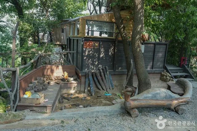 톰아저씨트리하우스 사진