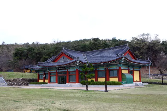 김유신장군묘 사진