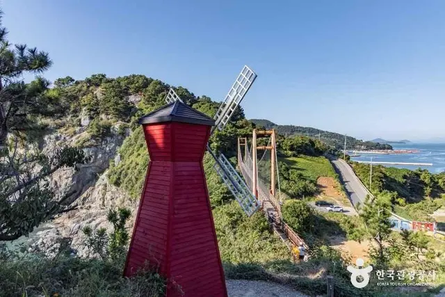 욕지도 출렁다리 사진