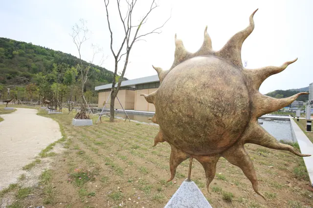 남해유배문학관 사진