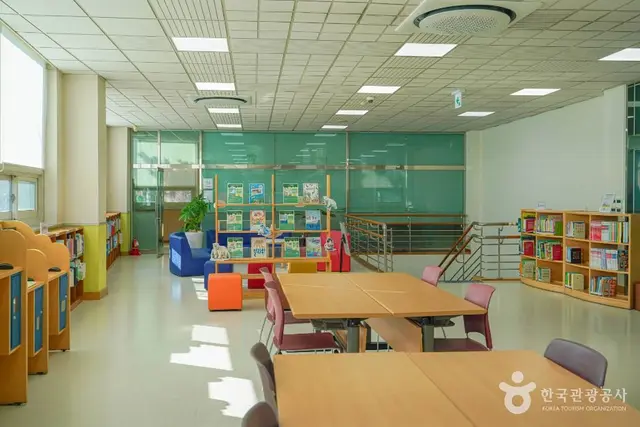수원 지혜샘어린이도서관 사진