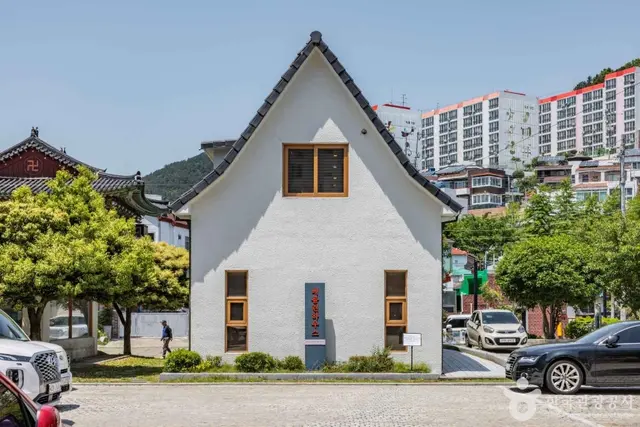 윤이상 기념공원 사진
