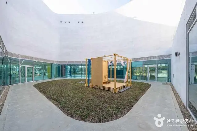 진주실크박물관 사진