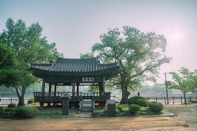 덕진공원 사진