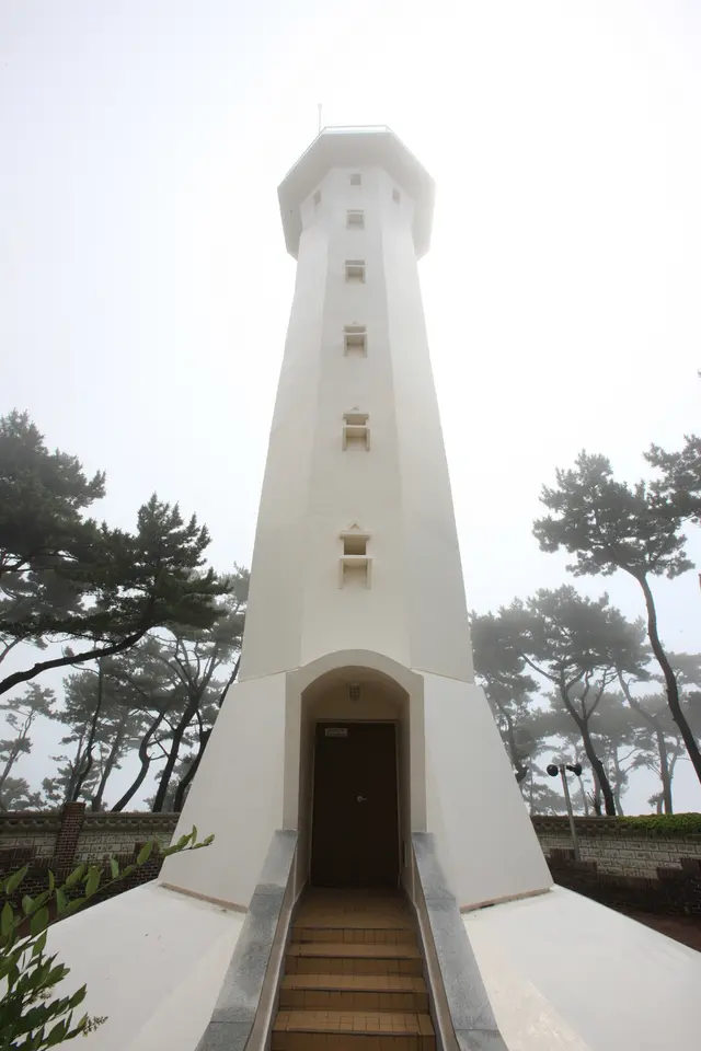 울기등대 사진