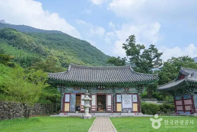표충사 사진