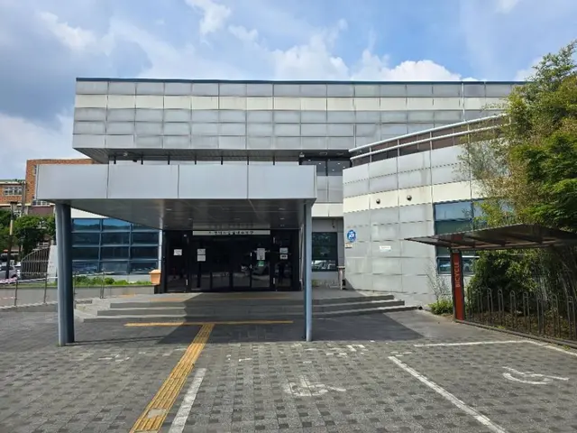 평택시립수영장 사진