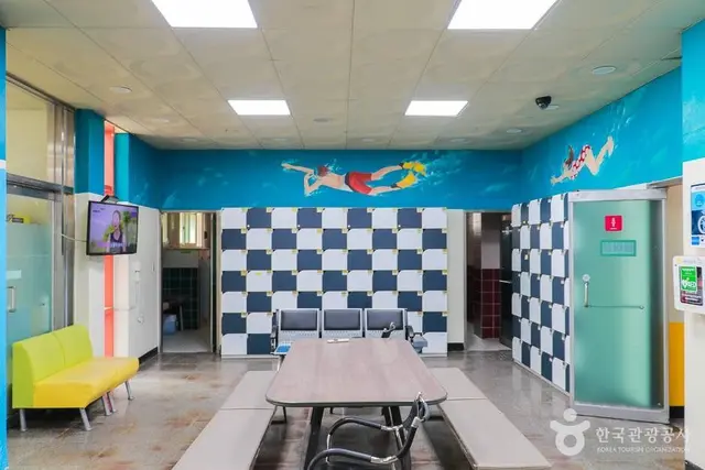용산초등학교 실내수영장 사진