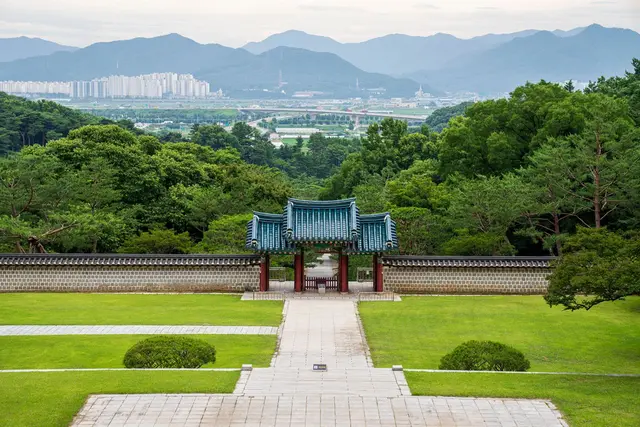 현충사 사진