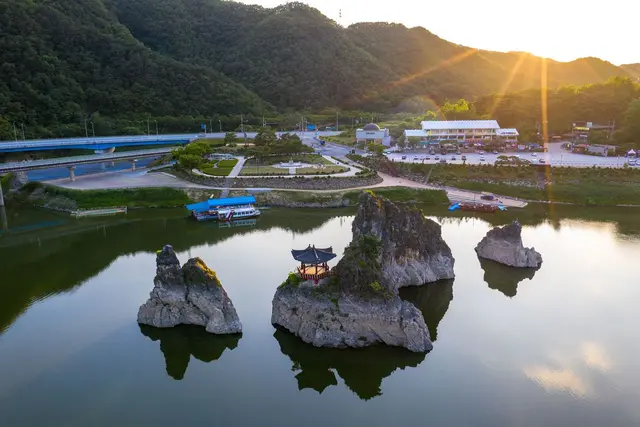 도담삼봉 사진