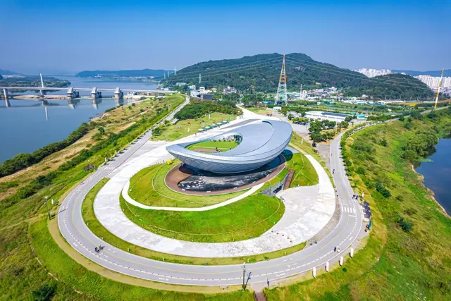 디아크문화관 사진
